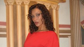 Bella Hadid, de nerecunoscut! Modelul internațional se luptă cu o boală cumplită: „Nu aș schimba nimic”